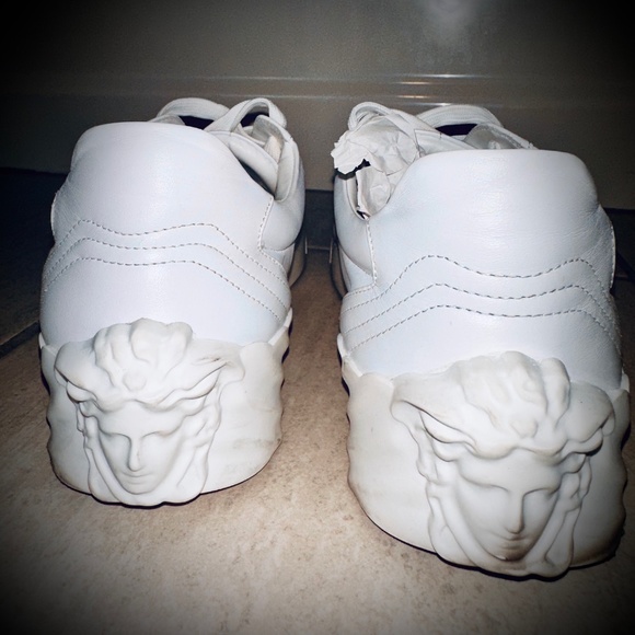 Versace white dress shoes with the Medusa face - Picture 1 of 5